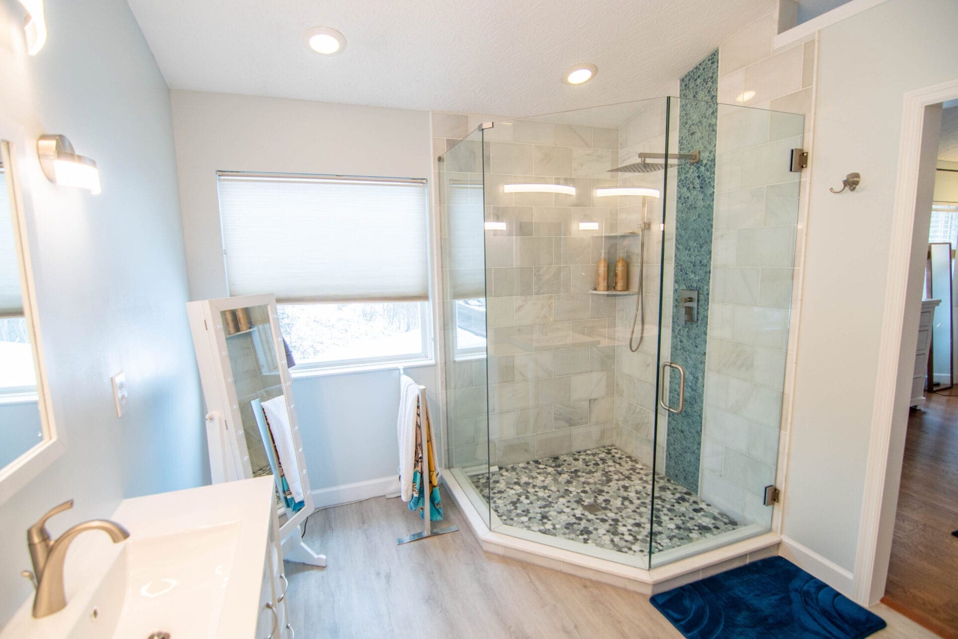 Glossy Bathroom Remodeling